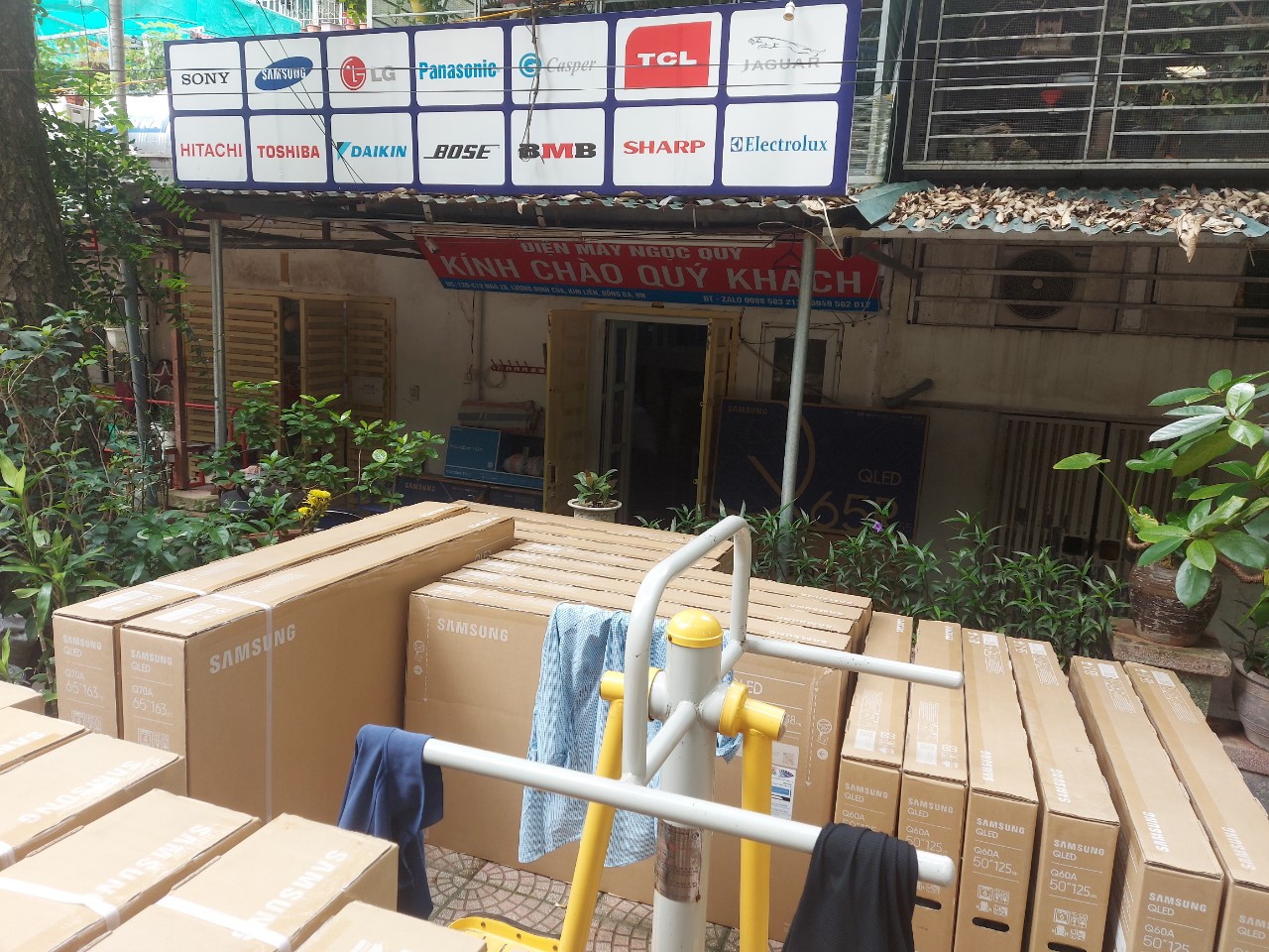 Địa Chỉ Bán Tivi Giá Rẻ Uy Tín Và Chất Lượng tại Hà Nội - Nên mua sản phẩm điện máy ở đâu? Siêu thị điện máy nào?