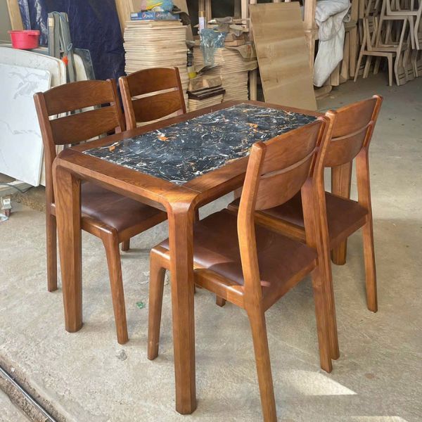Bộ Bàn Ăn 4 Ghế Gỗ Sồi HT39
