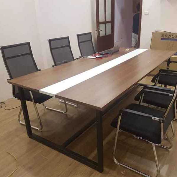 Bàn Họp Văn Phòng Chân Sắt Kích Thước 2m8