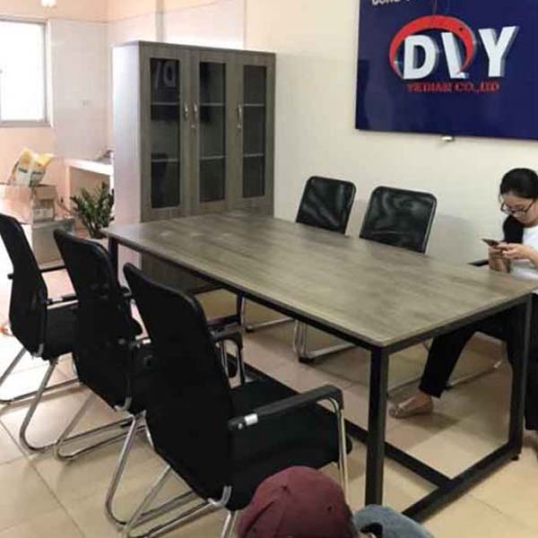 Bàn Họp Văn Phòng Chân Sắt Kích Thước 2m8