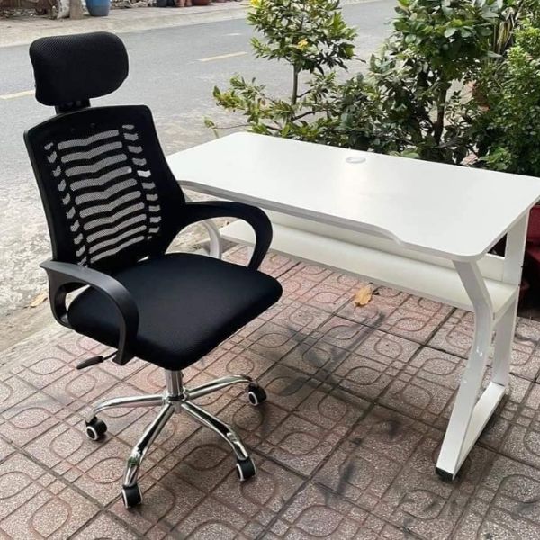 Bàn Làm Việc Chữ K Có Kệ BK01