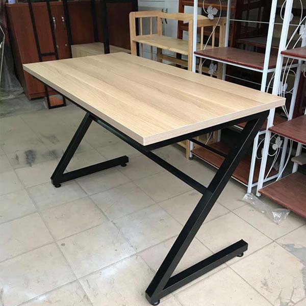 Bàn Làm Việc Chữ Z Khung Sắt