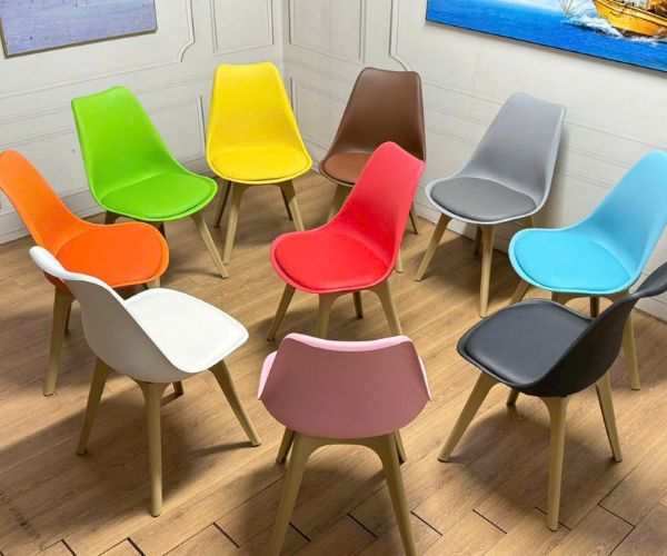 Ghế Eames Chân Nhựa Mặt Đệm Nhập Khẩu