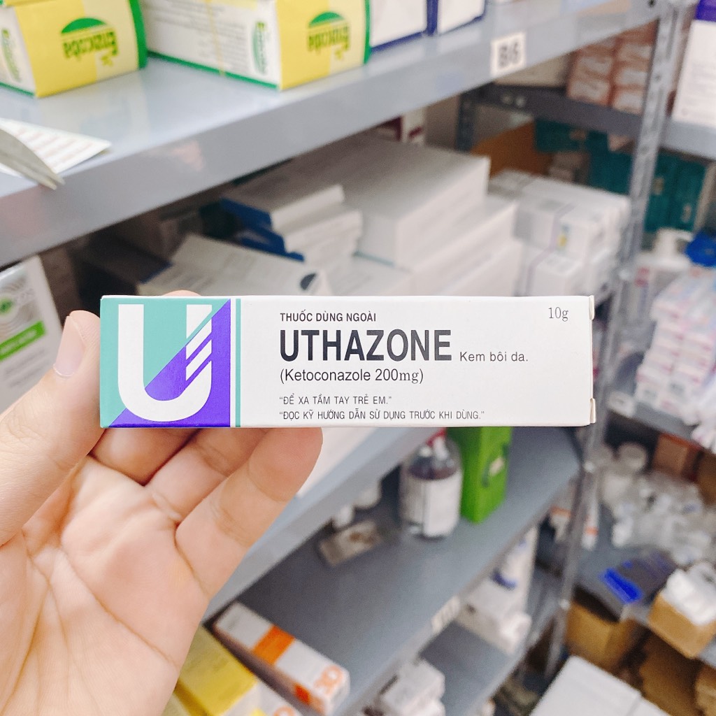 Kem bôi ngoài da UTHAZONE Ketoconazole 200mg - 10g