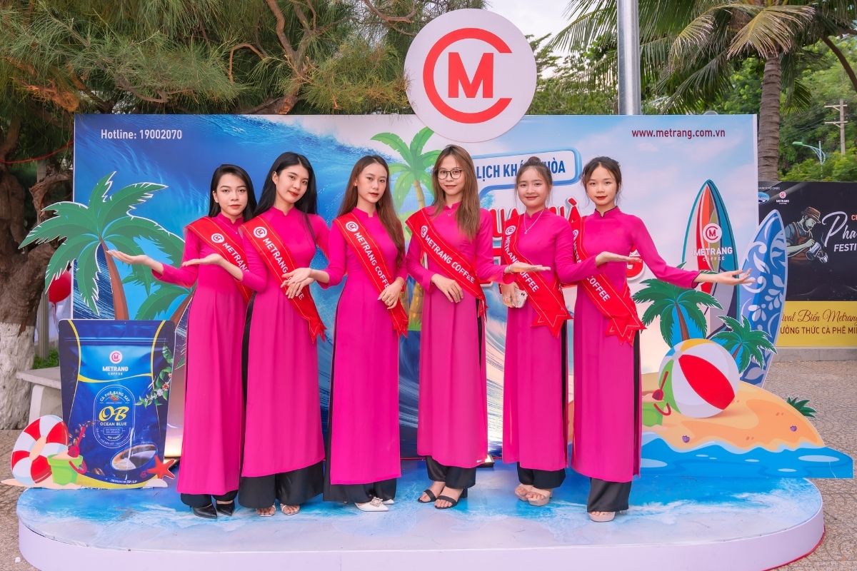cà phê Việt Nam, cà phê mê trang, cà phê robusta, cà phê arabica, cà phê hạt, cà phê pha máy, cà phê bột, cà phê sạch, cà phê cao cấp, cà phê hòa tan, cà phê hút chân không, cà phê đặc sản, cà phê chế biến ướt, OEM coffee, ODM coffee