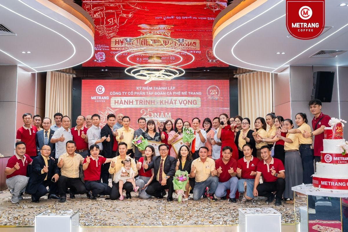 cà phê Việt Nam, cà phê mê trang, cà phê robusta, cà phê arabica, cà phê hạt, cà phê pha máy, cà phê bột, cà phê sạch, cà phê cao cấp, cà phê hòa tan, cà phê hút chân không, cà phê đặc sản, cà phê chế biến ướt, OEM coffee, ODM coffee