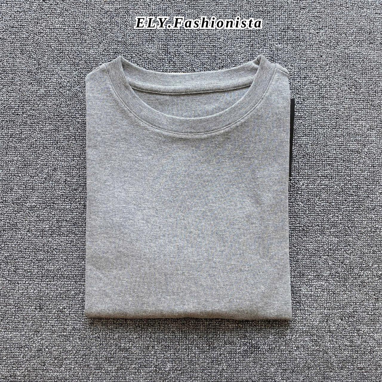 Áo croptop nữ tay dài cổ tròn vải thun coton co giãn 4 chiều kiểu basic dáng ôm body màu đen đẹp ELY278
