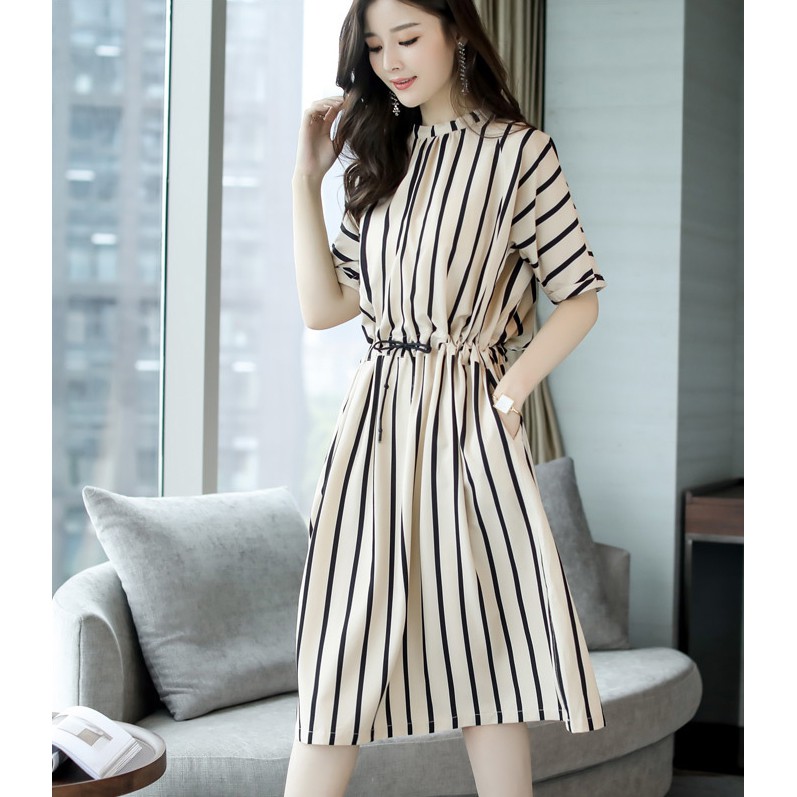 Váy kẻ nữ suông dáng dài tay cánh rơi eo rút Thiết Kế cao cấp phong cách hàn quốc cổ phối màu hiện đại ELY200