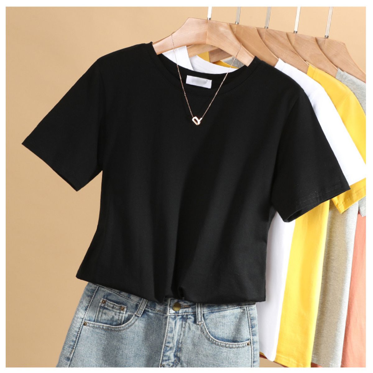 Áo thun nữ trơn cổ tròn tay ngắn dáng suông đen trắng cao cấp,áo phông nữ cộc tay cotton basic chất vải đẹp ELY207R