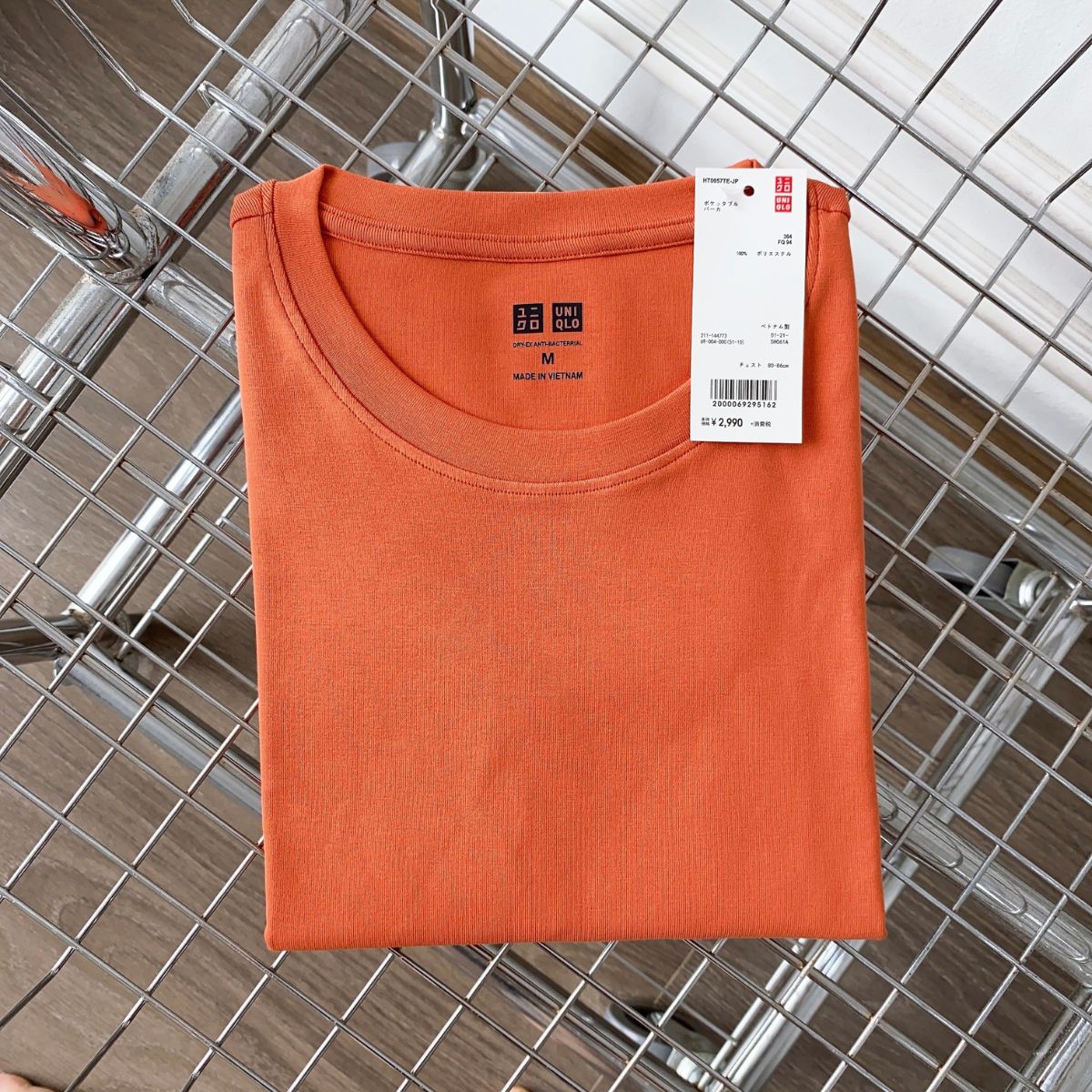 Áo phông nữ cổ tròn tay ngắn ôm body kiểu basic vải thun cotton borip cao cấp co giãn 4c không bai nhão trắng đen ELY207