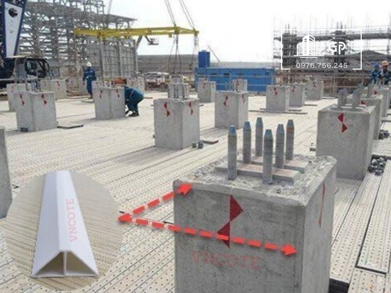 Nẹp vát góc T30 giúp cạnh cột bê tông sắc nét