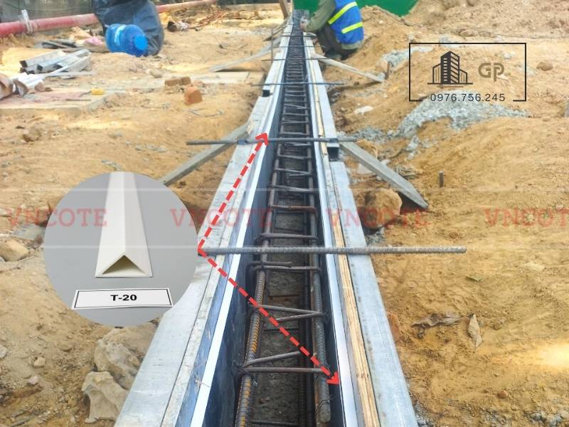 Thi công nẹp tam giác T20