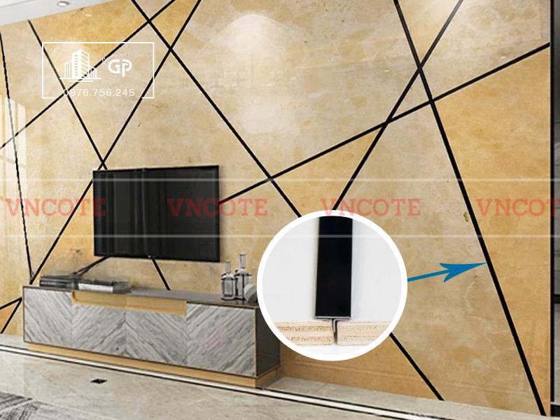 hinh-anh-thi-cong-nep-inox-T10-den-xuoc