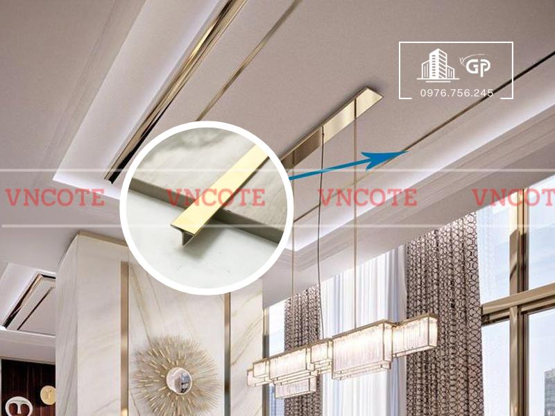 Hình ảnh thi công nẹp inox T10 vàng bóng