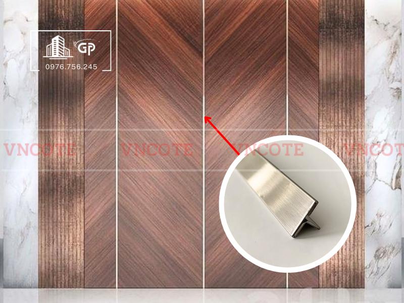 hinh-anh-thi-cong-nep-inox-T15-trang-xuoc