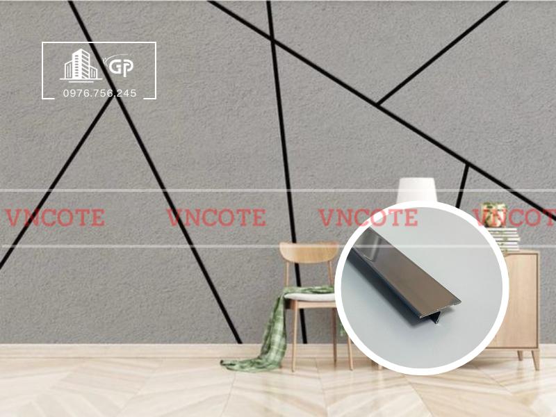 hinh-anh-thi-cong-nep-inox-T25-den-bong