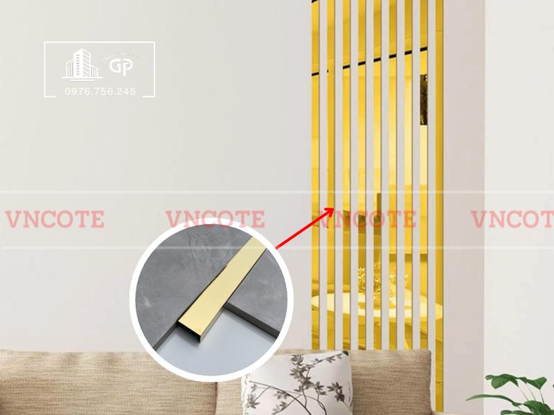 hinh-anh-thi-cong-nep-inox-U20-vang-bong