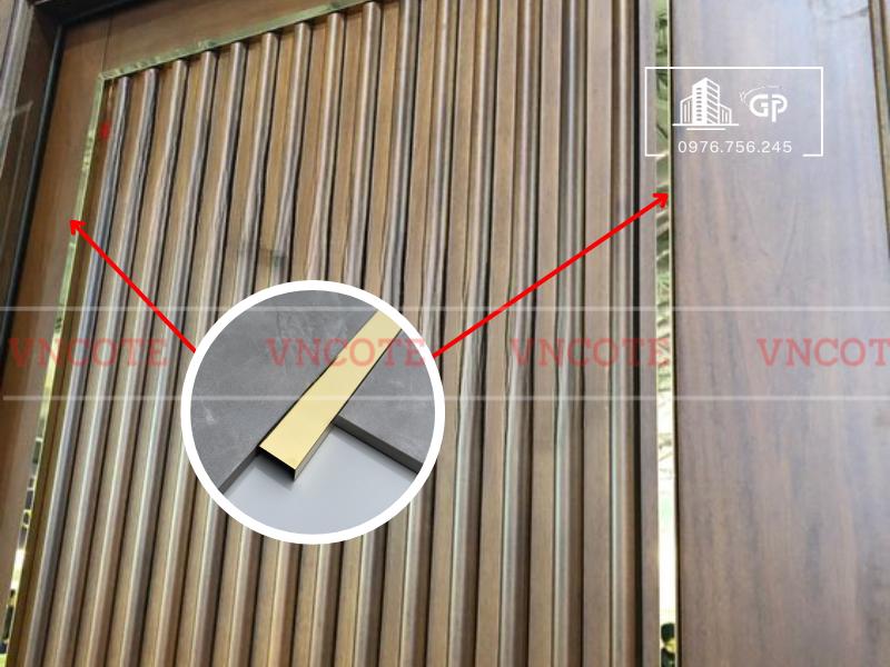 hinh-anh-thi-cong-nep-inox-U20-vang-bong