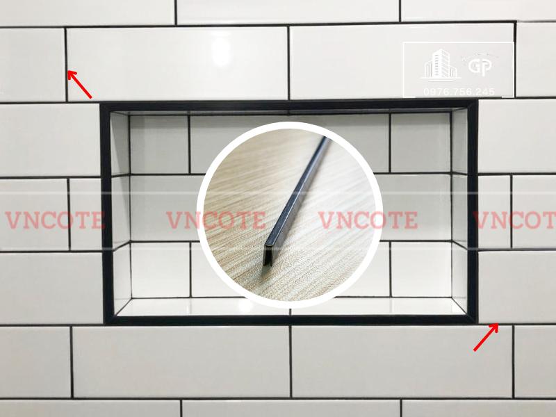 hinh-anh-thi-cong-nep-inox-u3-den-xuoc