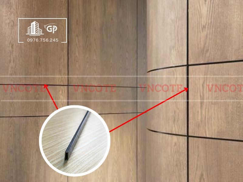 hinh-anh-thi-cong-nep-inox-u3-den-xuoc