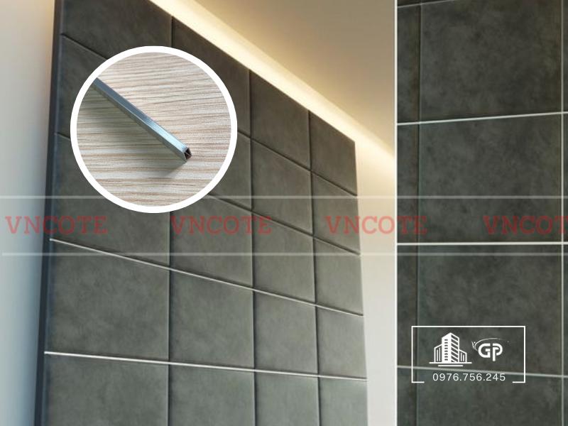 hinh-anh-thi-cong-nep-inox-u3-trang-xuoc