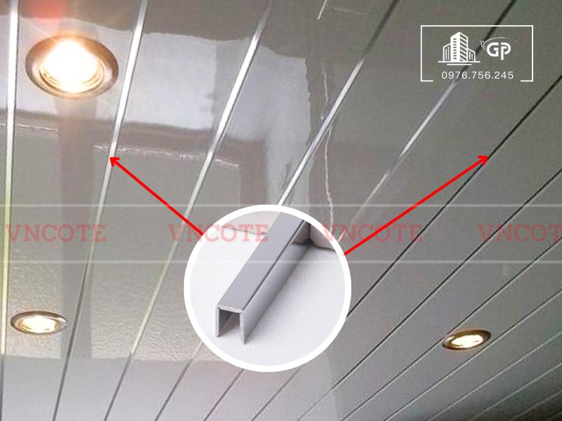 hinh-anh-thi-cong-nep-inox-u5-trang-bong