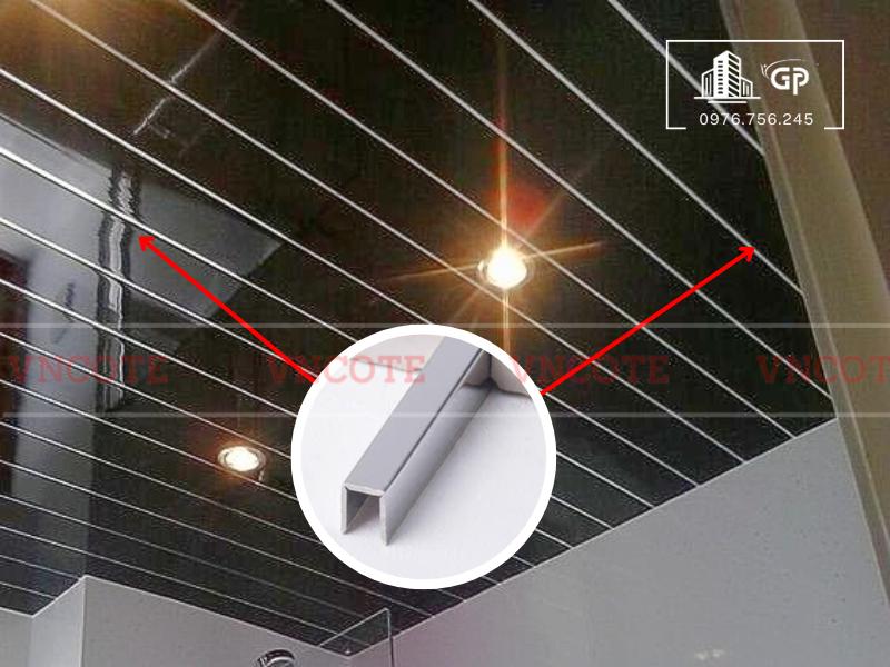 hinh-anh-thi-cong-nep-inox-u5-trang-bong