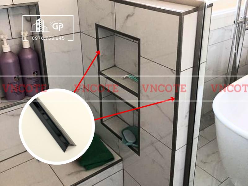 hinh-anh-thi-cong-nep-inox-V10-den-bong