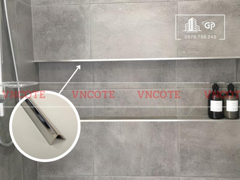hinh-anh-thi-cong-nep-inox-V10-trang-bong