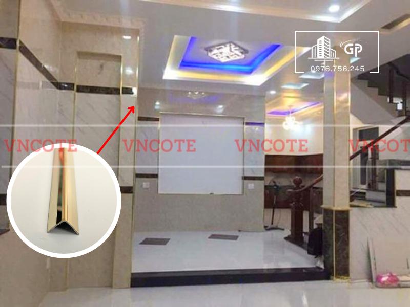 hinh-anh-thi-cong-nep-inox-V10-vang-bong