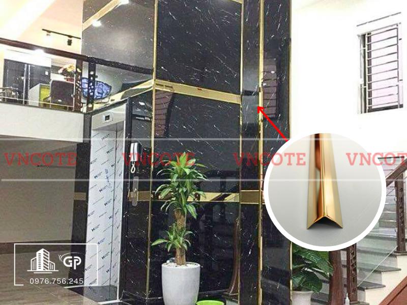 hinh-anh-thi-cong-nep-inox-v15-vang-bong