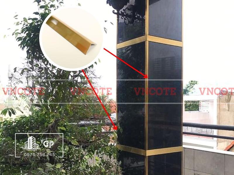 hinh-anh-thi-cong-nep-inox-V15-vang-xuoc