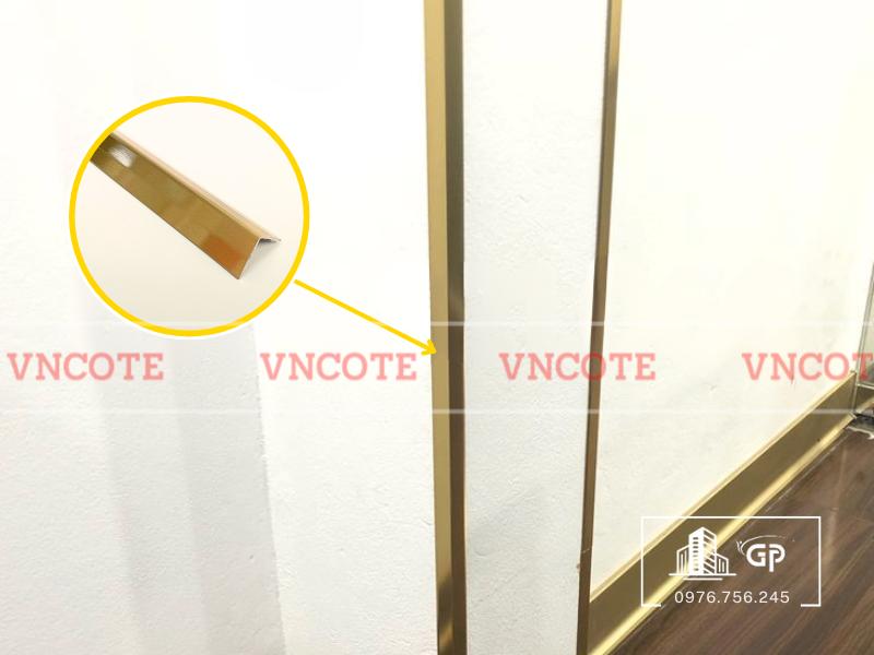 hinh-anh-thi-cong-nep-inox-V15-vang-xuoc