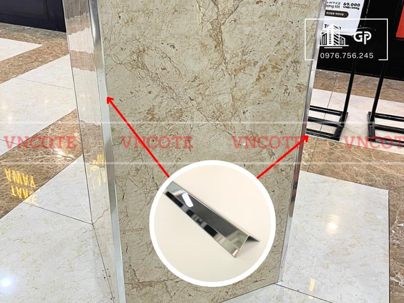 hinh-anh-thi-cong-nep-inox-V20-trang-bong