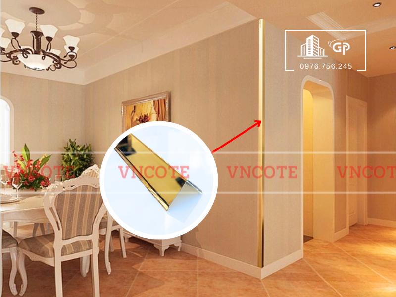 hinh-anh-thi-cong-nep-inox-V20-vang-bong