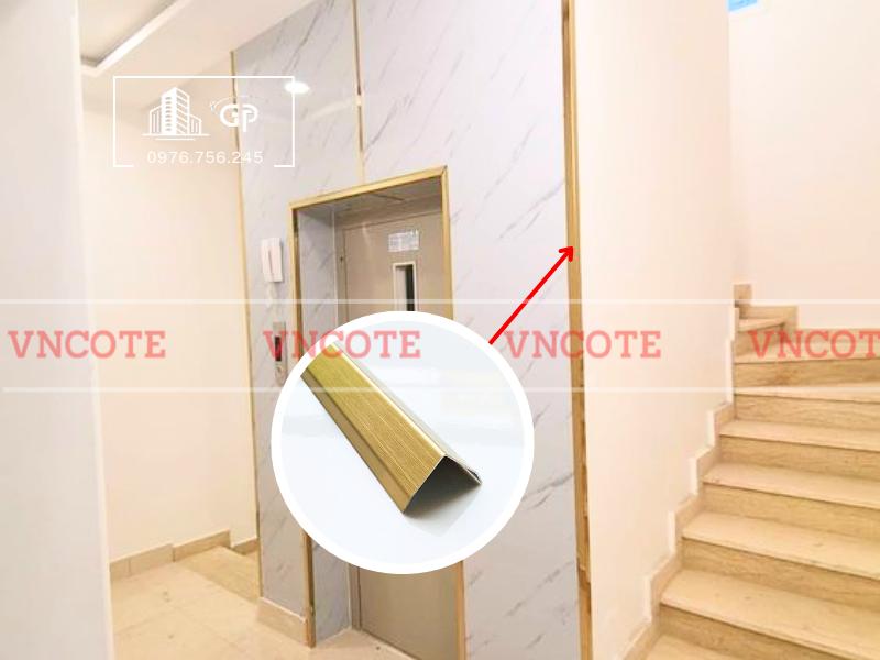 hinh-anh-thi-cong-nep-inox-V20-vang-xuoc