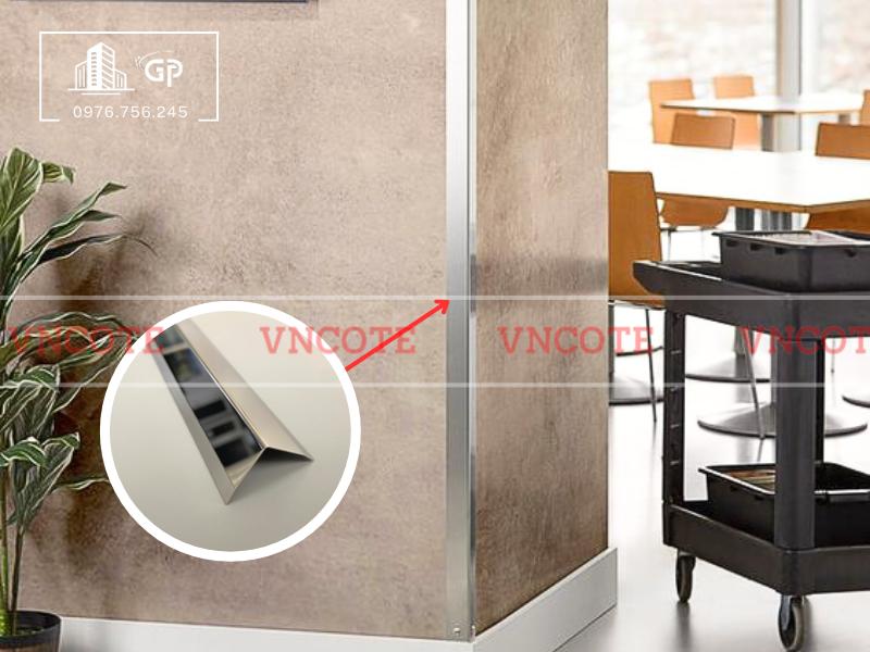 hinh-anh-thi-cong-nep-inox-V25-trang-bong