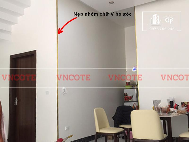 Nẹp nhôm V10 vàng bóng