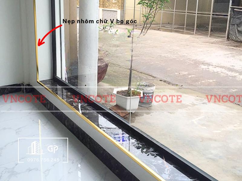 Nẹp nhôm V10 vàng bóng