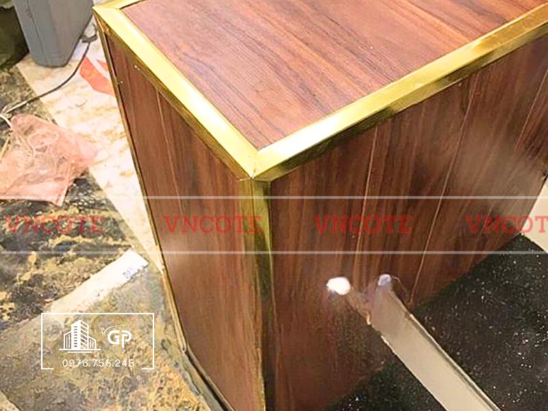 Nẹp nhôm V10 vàng bóng