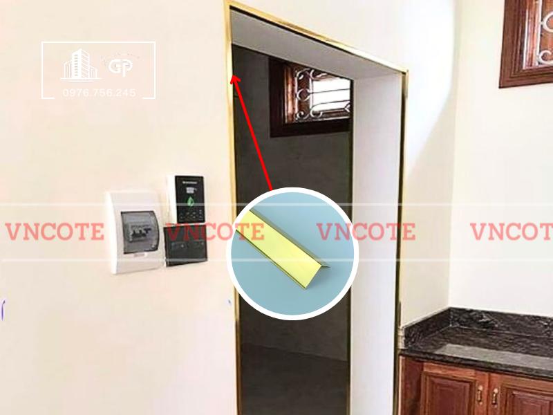 Nẹp nhôm V20 vàng bóng