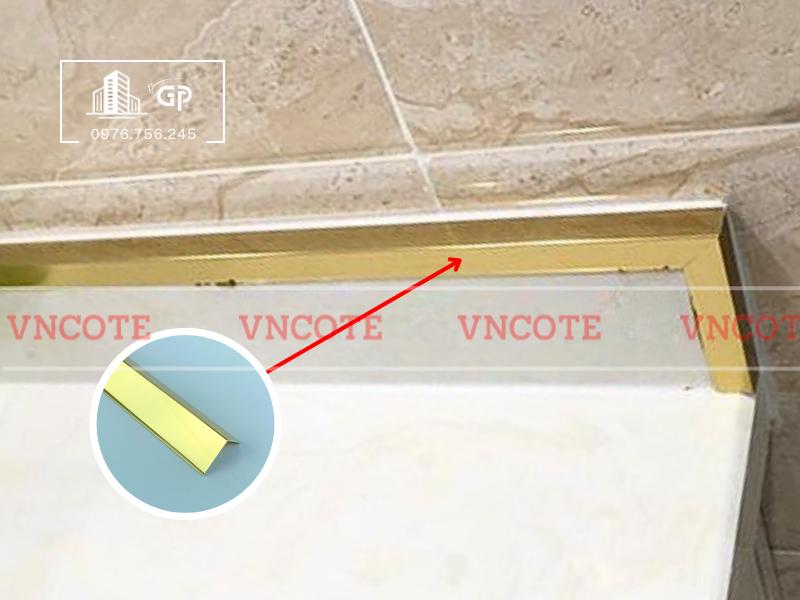 Nẹp nhôm V20 vàng bóng