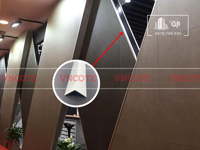 Nẹp nhôm V30 trắng mờ