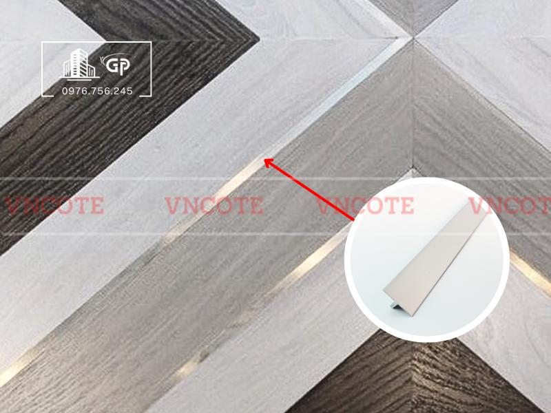 hinh-anh-thi-cong-nep-nhom-T20-trang-mo