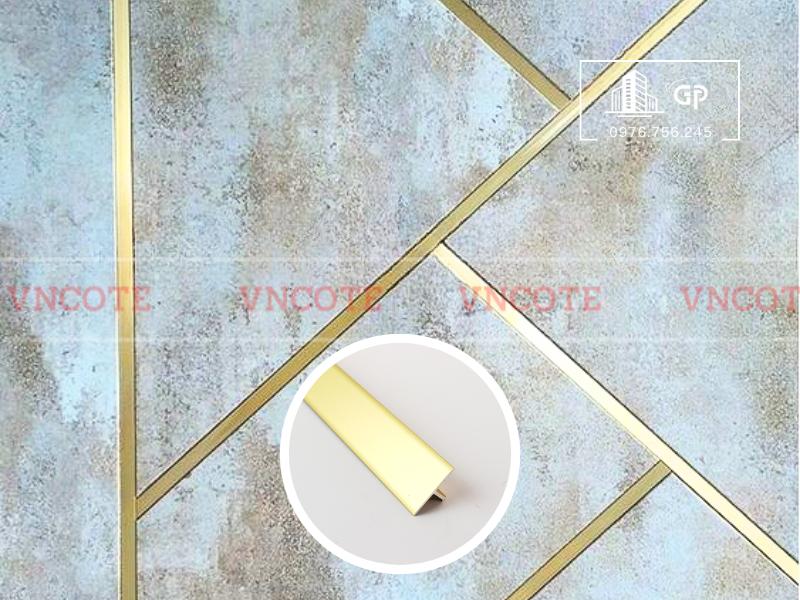 hinh-anh-thi-cong-nep-nhom-T20-vang-mo