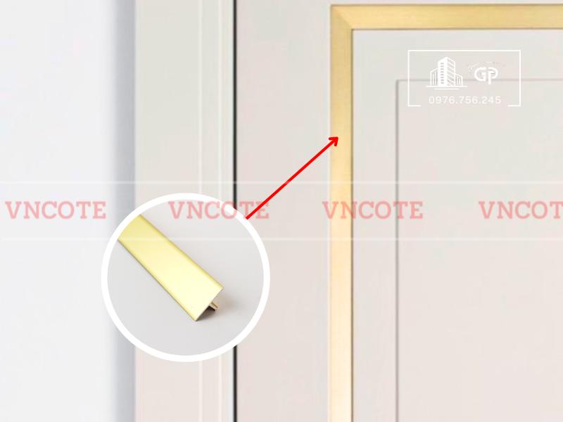 hinh-anh-thi-cong-nep-nhom-T20-vang-mo