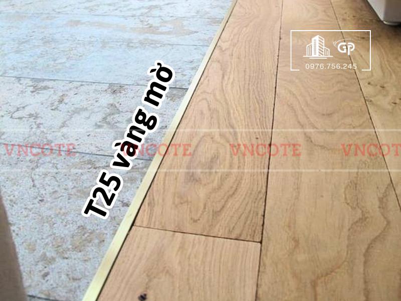 hinh-anh-thi-cong-nep-nhom-T25