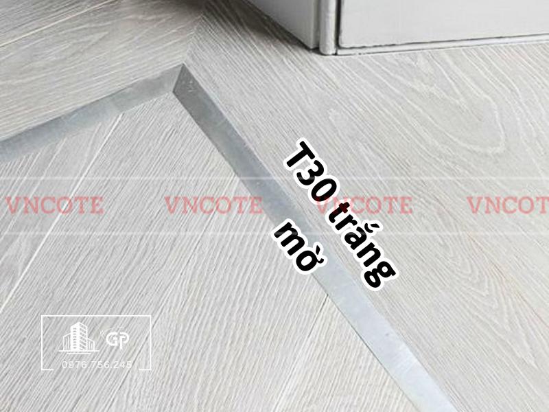 hinh-anh-thi-cong-nep-nhom-T30
