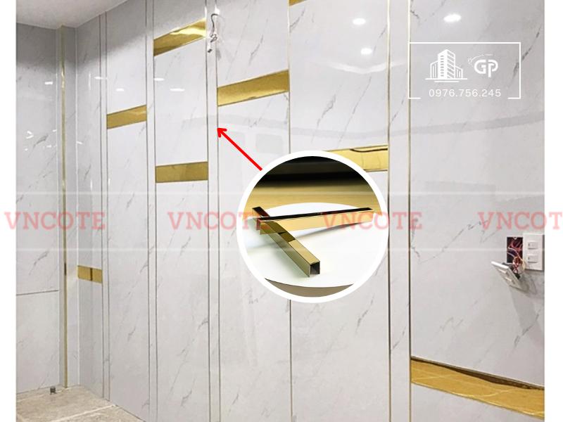 hinh-anhthi-cong-nep-inox-u8-vang-bong