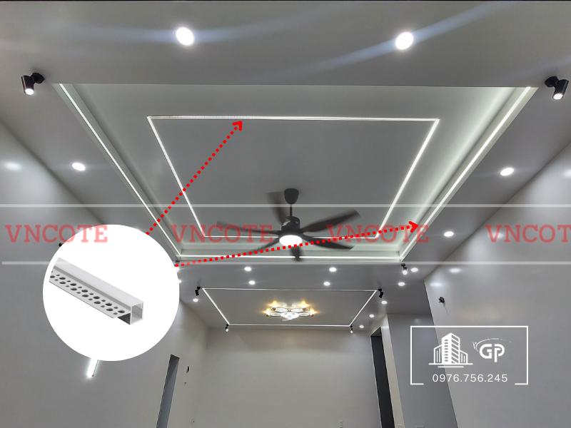 hinh-anh-thi-cong-thanh-nhom-den-led-CL-10W